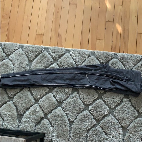 Lulu Lemmon Leggings - Picture 3 of 3